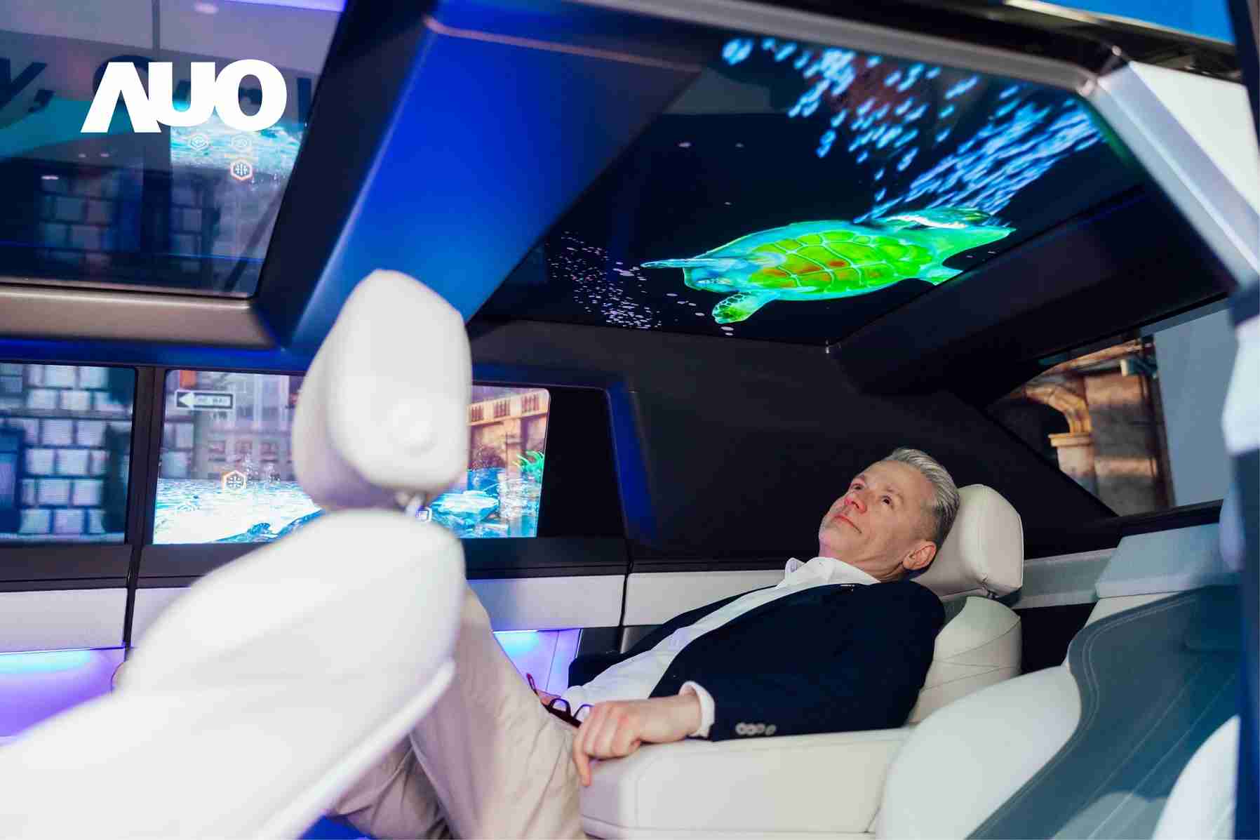 赏金国际Smart Cockpit 2025集Micro LED透明、、大型化、、可挠优势之大成，，携手BHTC打造未来视界的车用Display HMI解决方案